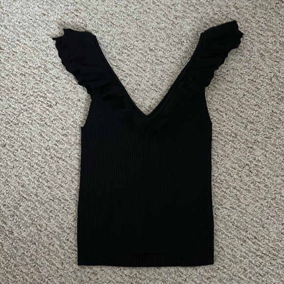 Gap ruffle sweater tank top NWT - Picture 5 of 6